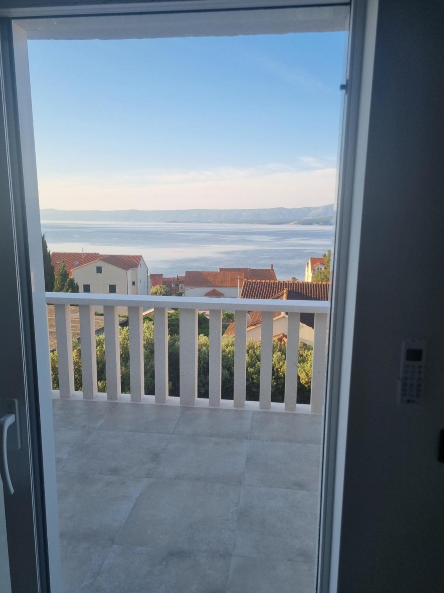 Villa Mila Bol Exteriör bild