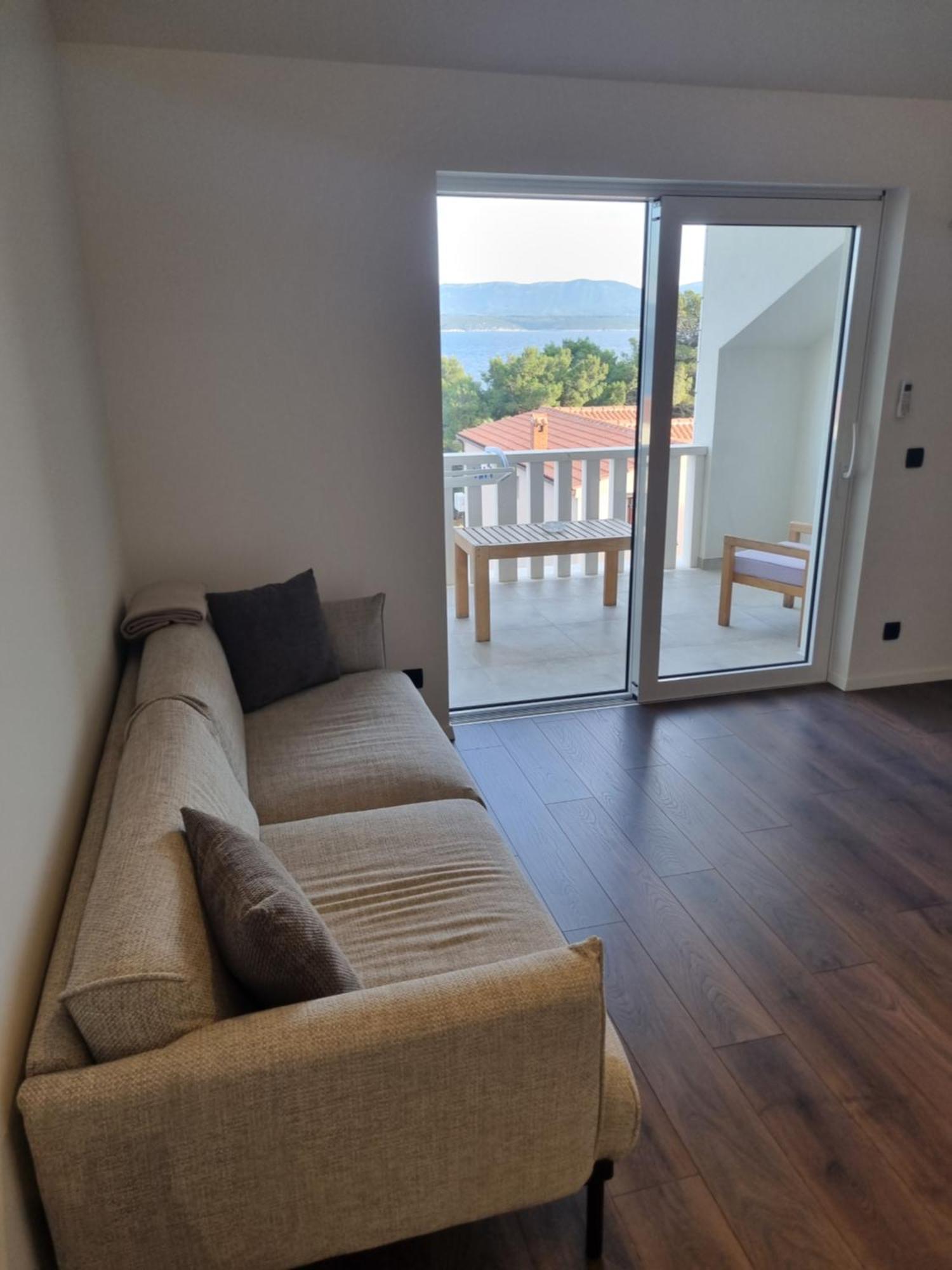Villa Mila Bol Exteriör bild